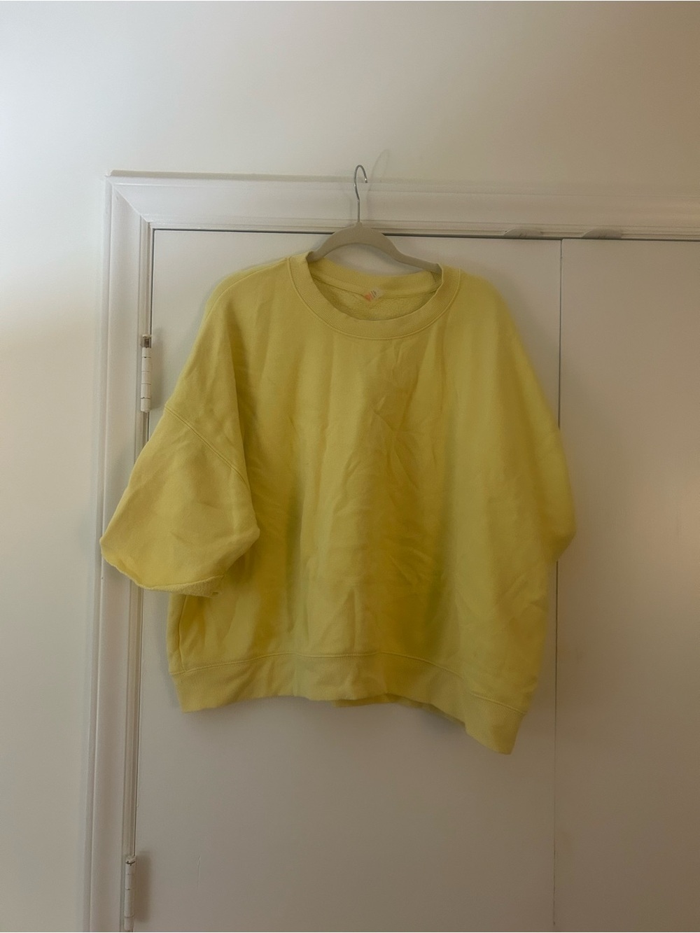 Yellow Short-Sleeve Crewneck Sweatshirt Oversized